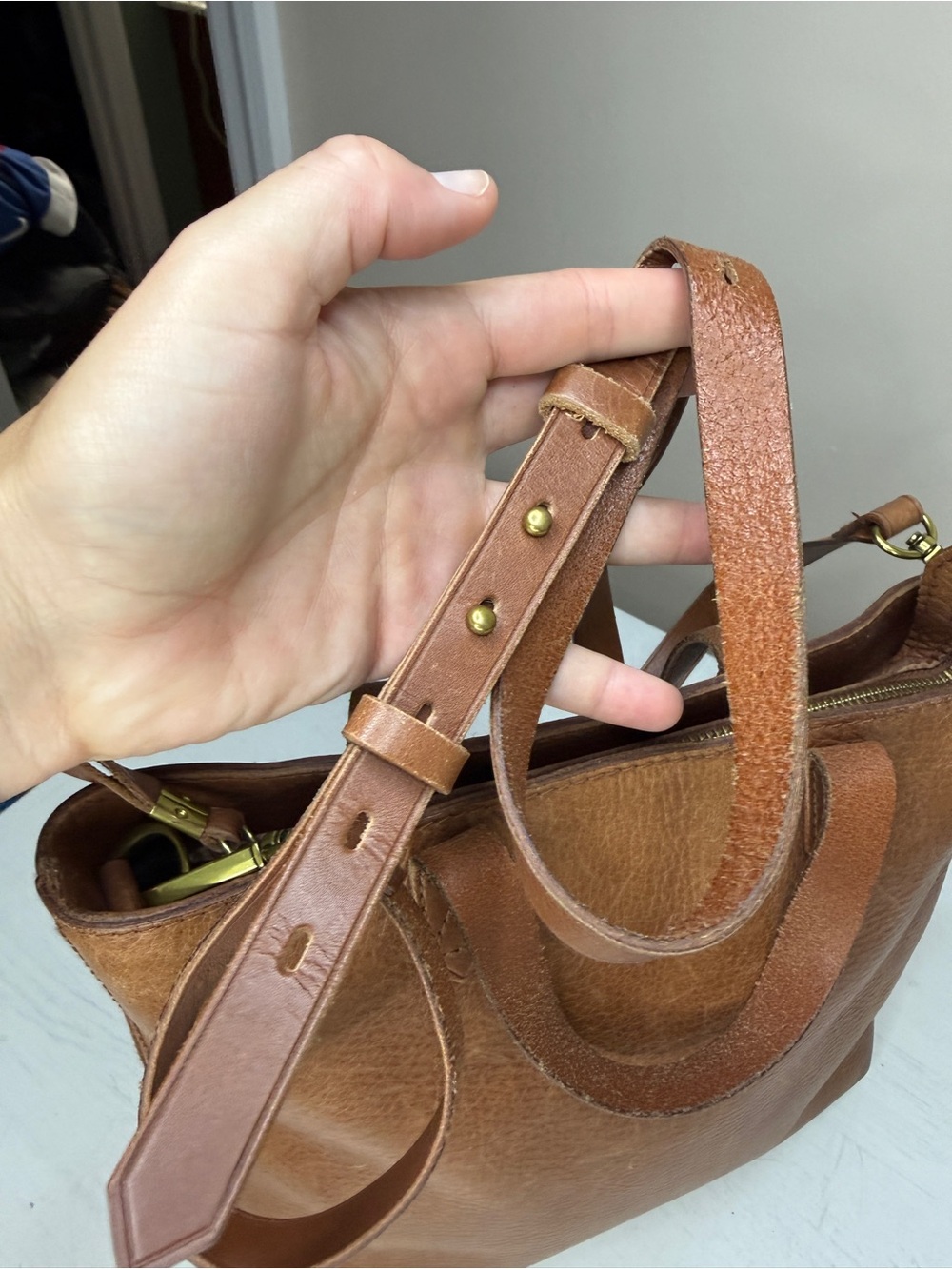 MADEWELL Mini Transport Crossbody Leather Minimal Tote - Picture 13 of 14